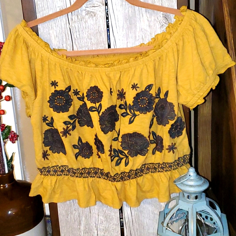 American Eagle Top